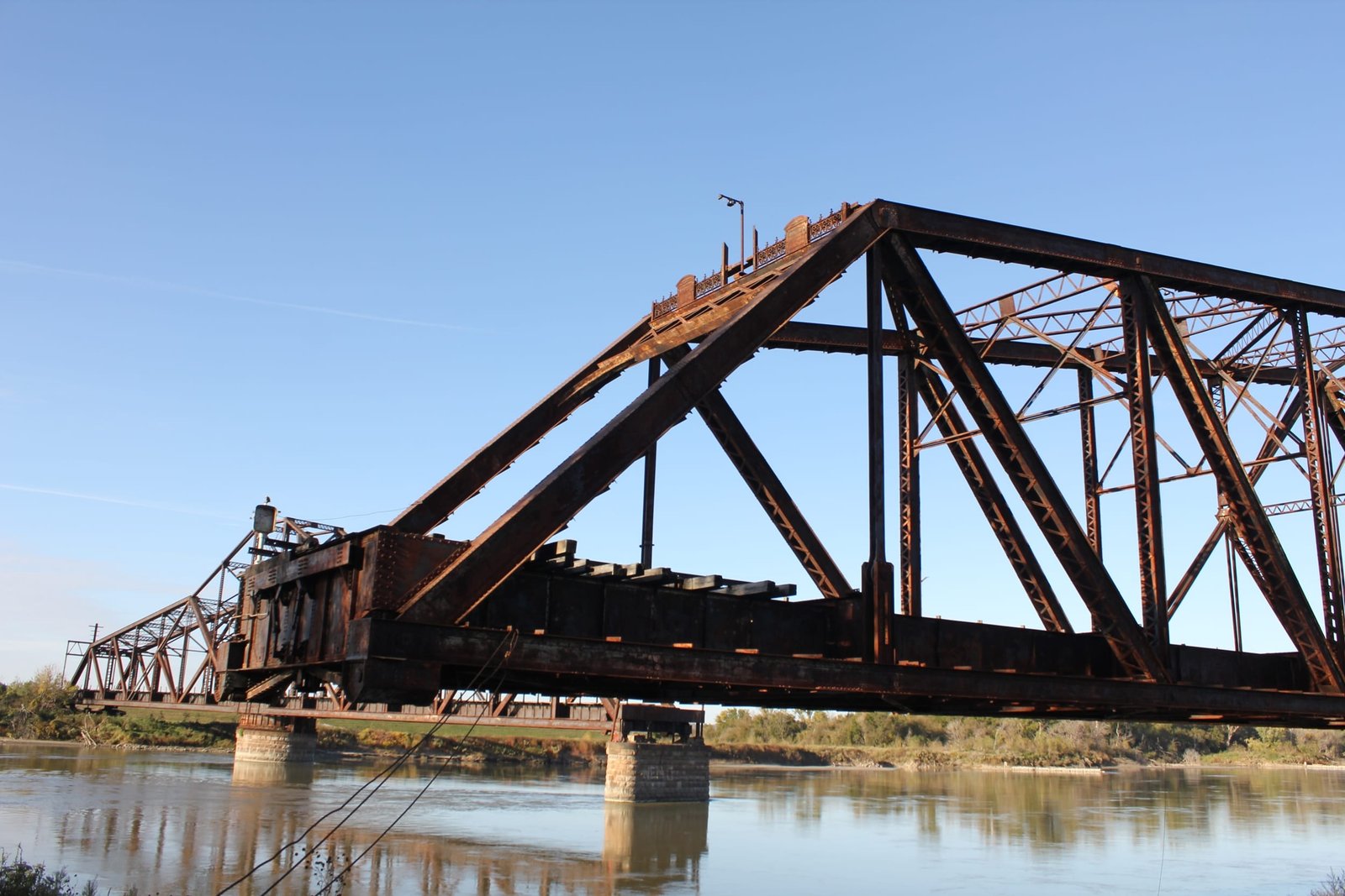 Endpost, Iowa swing span (span #2)